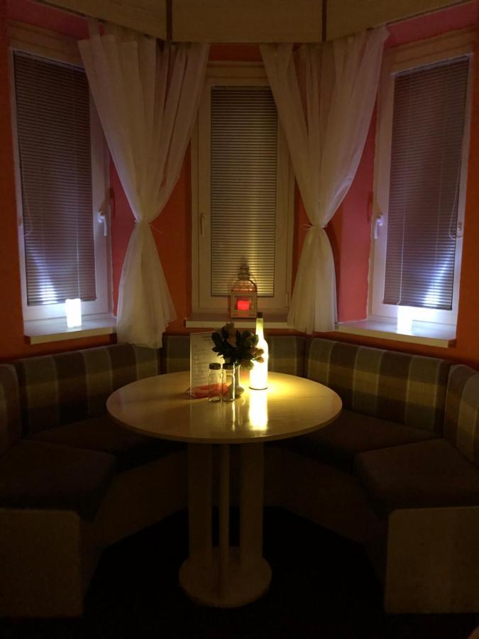 Restaurace A Penzion Mája Benecko Esterno foto
